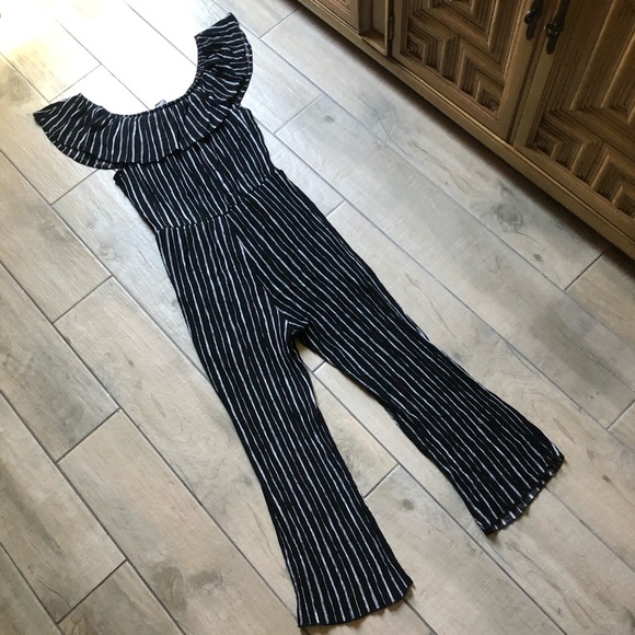 See you Monday off the shoulder striped ruffle jumpsuit. Size L - Picture 4 of 5